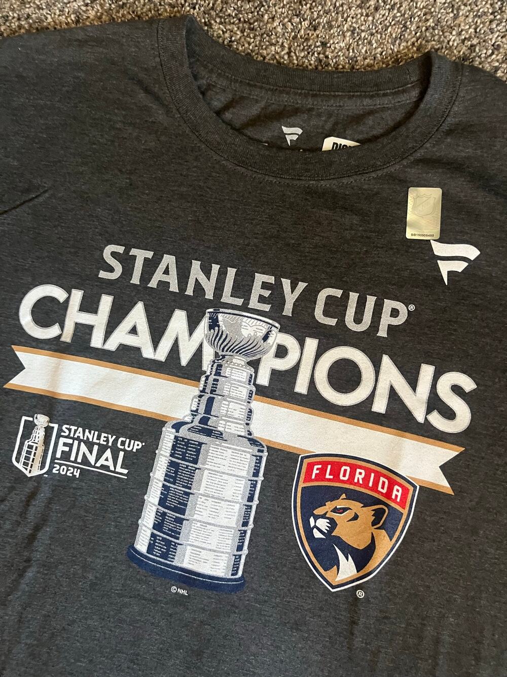 Fanatics Medium NHL Stanley Cup Champs Florida Panthers Gray T-Shirt (NWT)